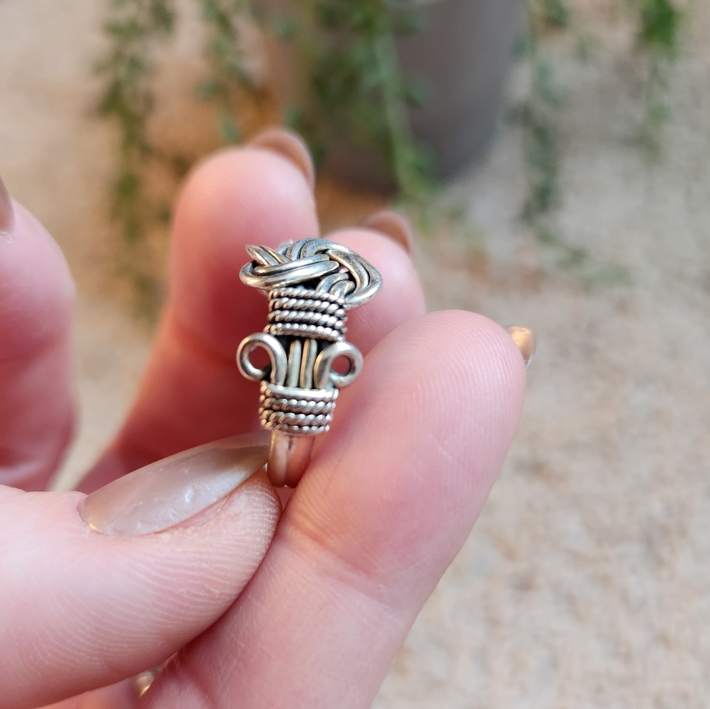Sterling Silver (925) Celtic Knot Ring - Size 9 - Picture 3 of 3